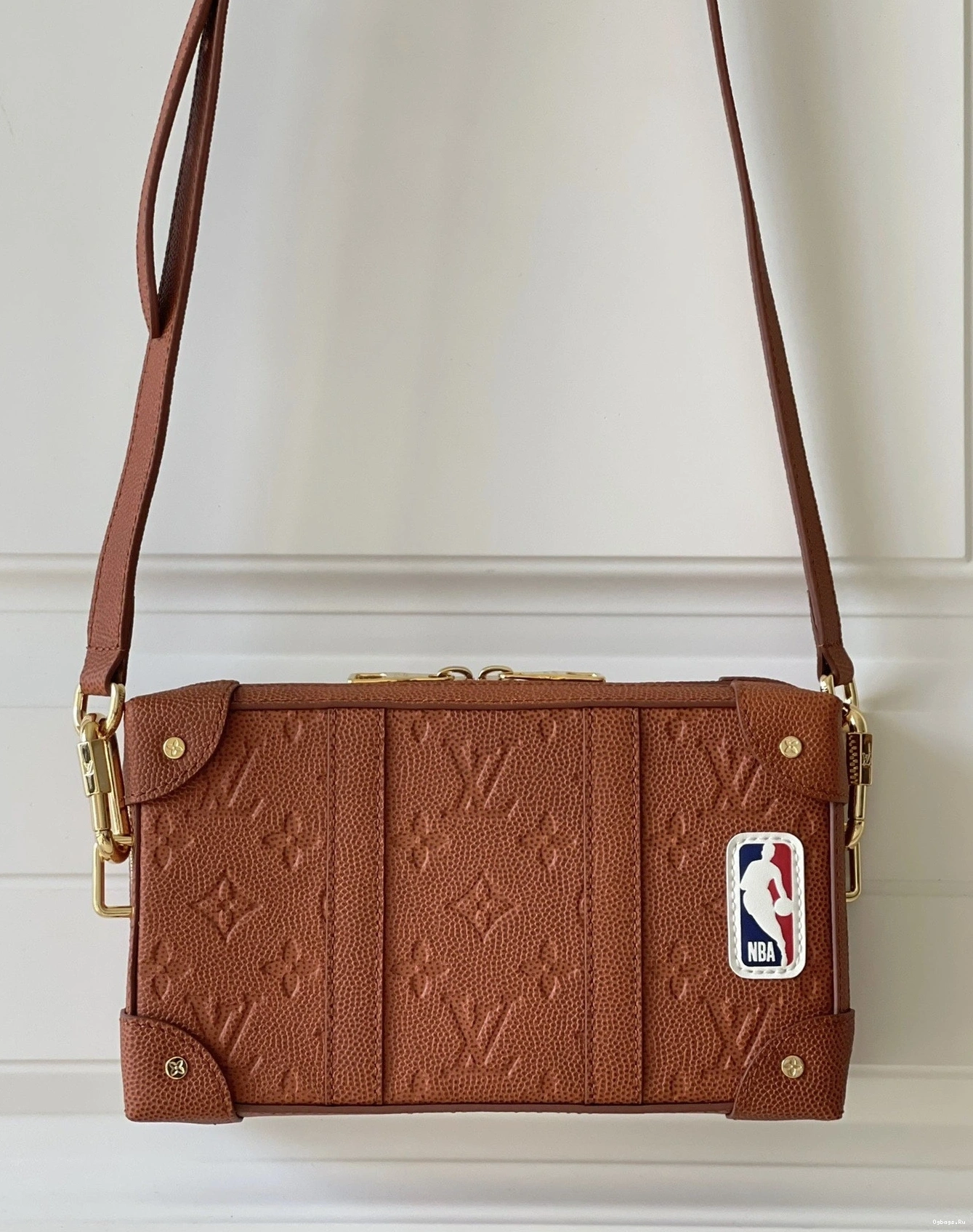 LOUIS LVXNBA WEARABLE SOFT TRUNK WALLET VUITTON 1221